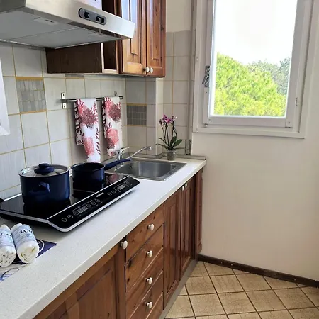Appartement Lovely In A With Pool